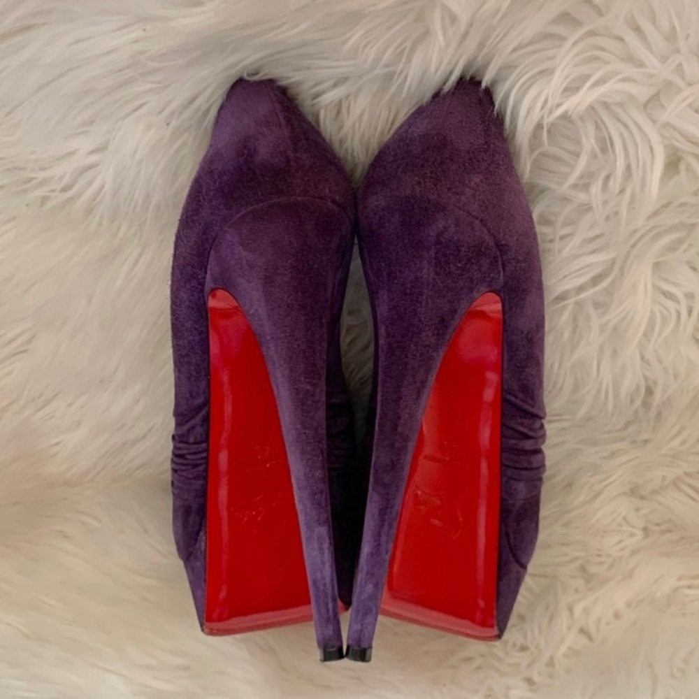 Christian Louboutin Peep Toe Suede Heels - Picture 4 of 8